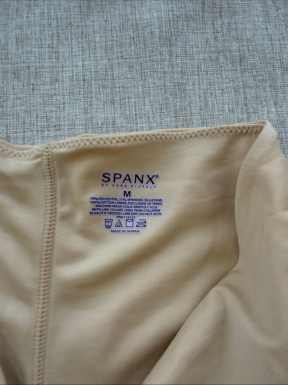 Spanx Shaping High Waist Shorts size Medium Mid Thigh Shaper nude Tummy Control - Picture 2 of 8